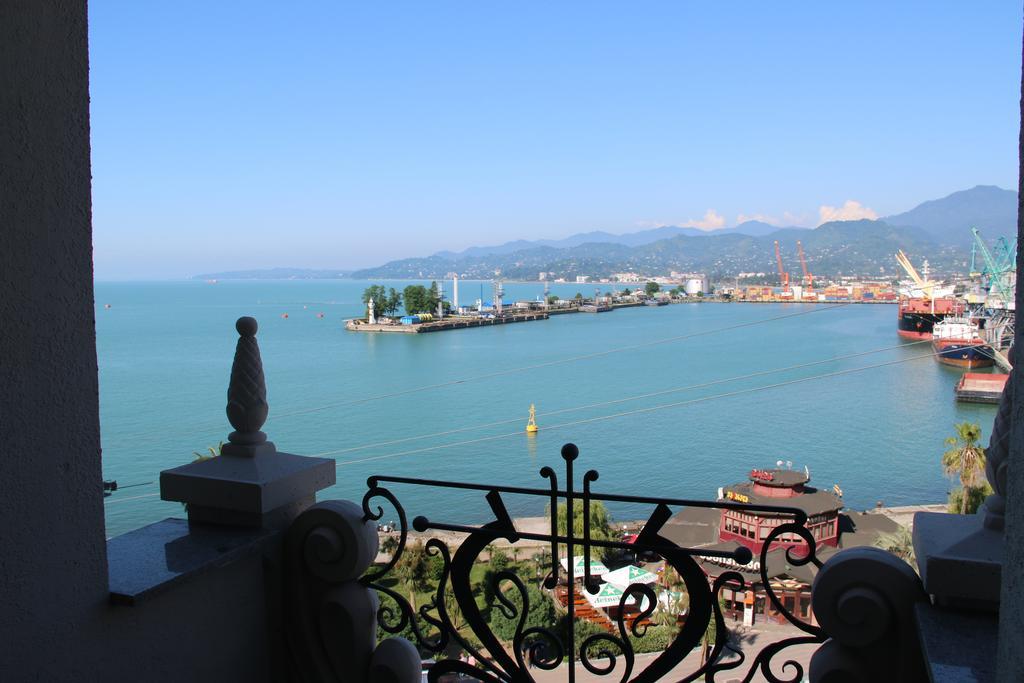 Odisea Apart Hotel Batumi Ngoại thất bức ảnh