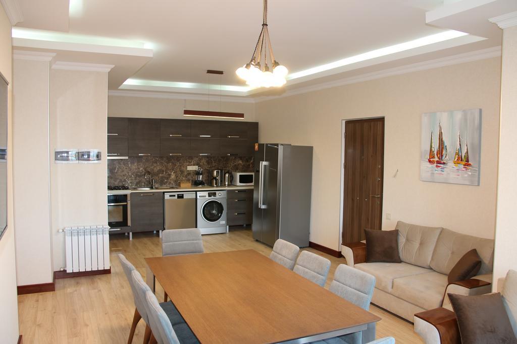 Odisea Apart Hotel Batumi Ngoại thất bức ảnh
