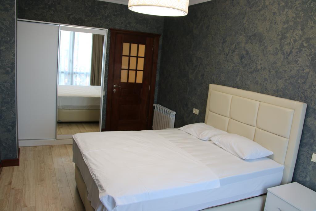Odisea Apart Hotel Batumi Ngoại thất bức ảnh