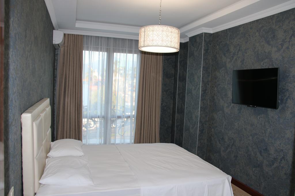 Odisea Apart Hotel Batumi Ngoại thất bức ảnh