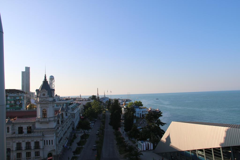 Odisea Apart Hotel Batumi Ngoại thất bức ảnh