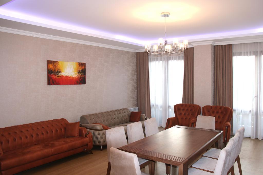 Odisea Apart Hotel Batumi Ngoại thất bức ảnh