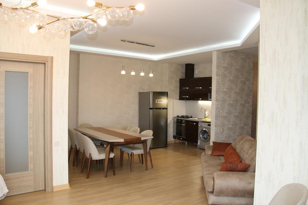 Odisea Apart Hotel Batumi Ngoại thất bức ảnh