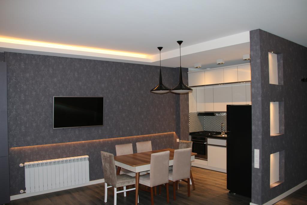 Odisea Apart Hotel Batumi Ngoại thất bức ảnh