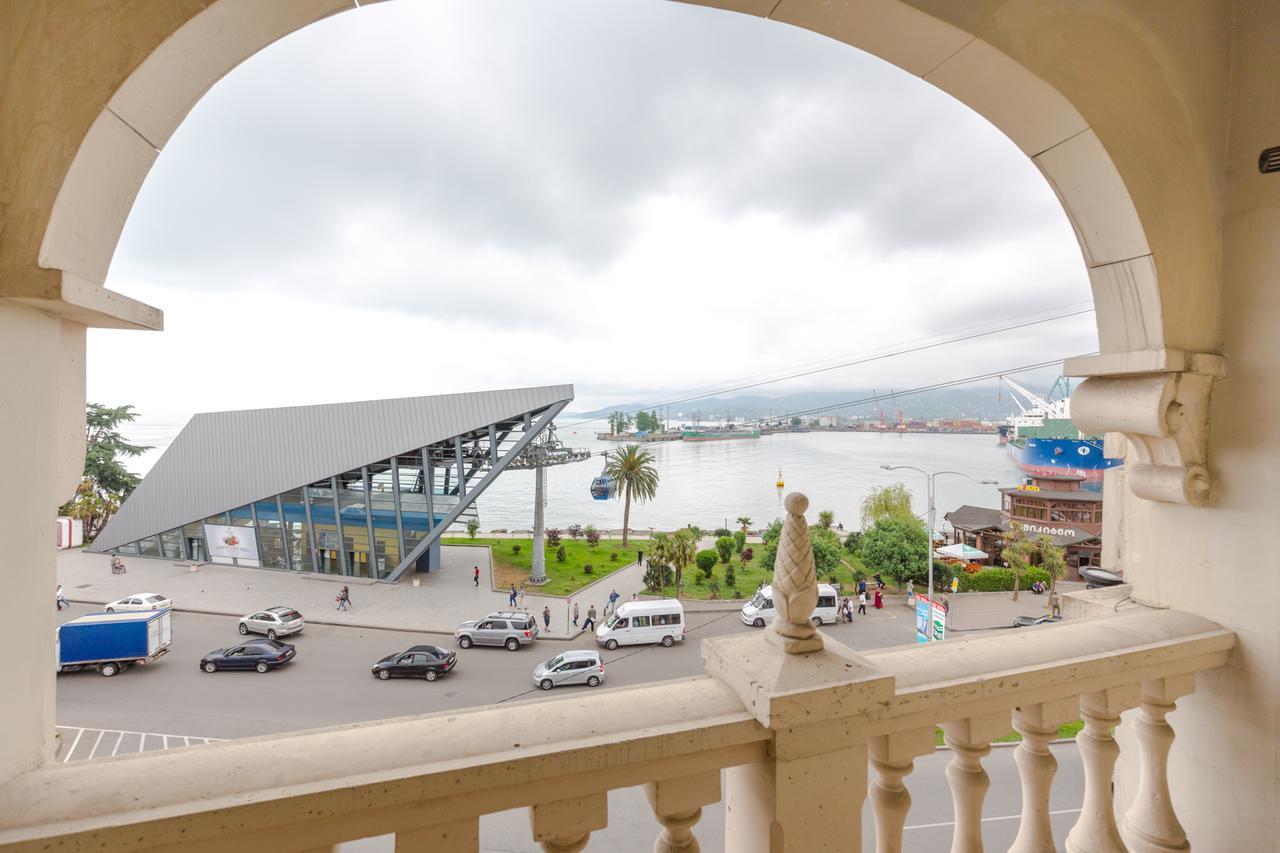 Odisea Apart Hotel Batumi Ngoại thất bức ảnh