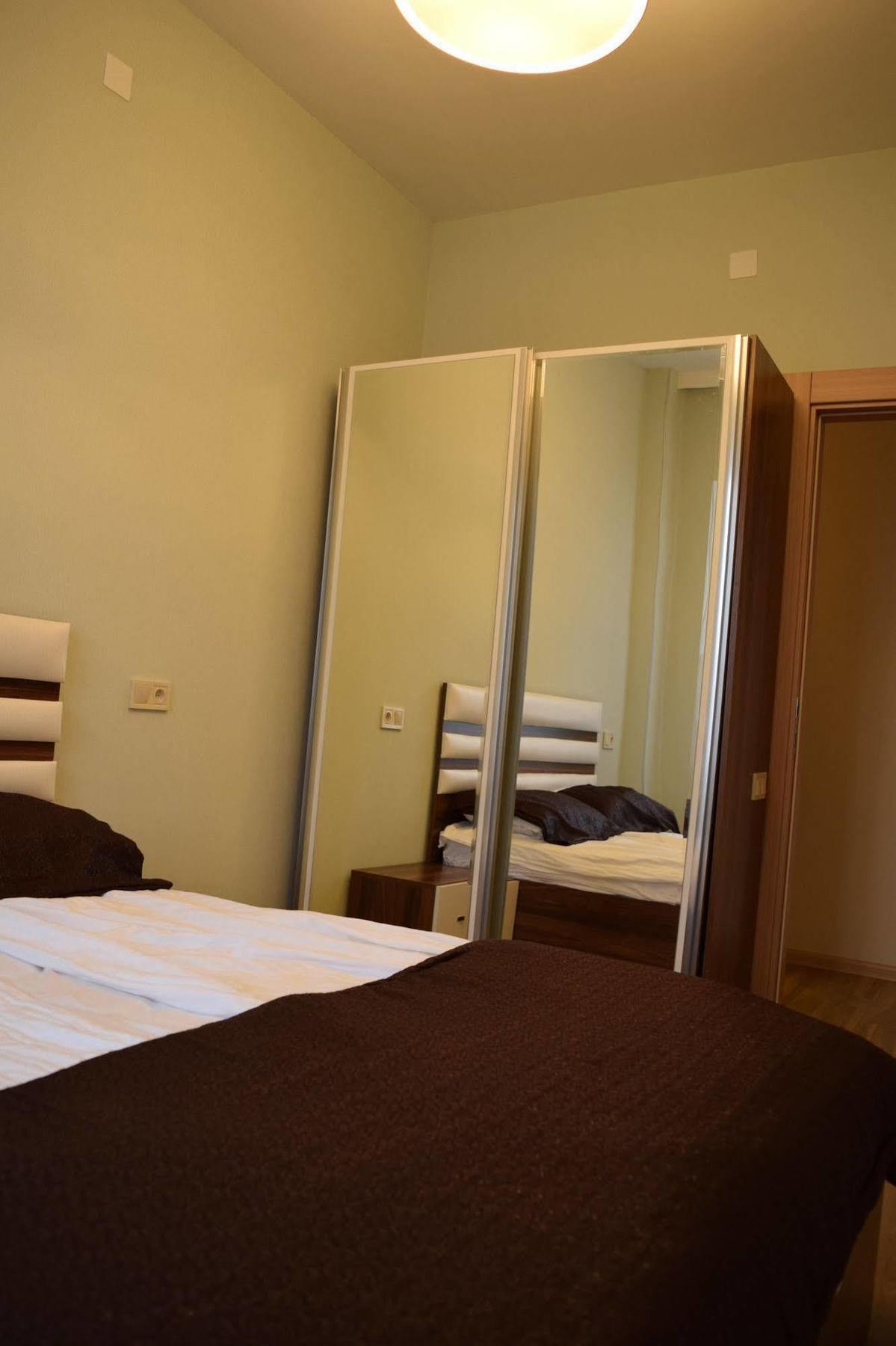 Odisea Apart Hotel Batumi Ngoại thất bức ảnh