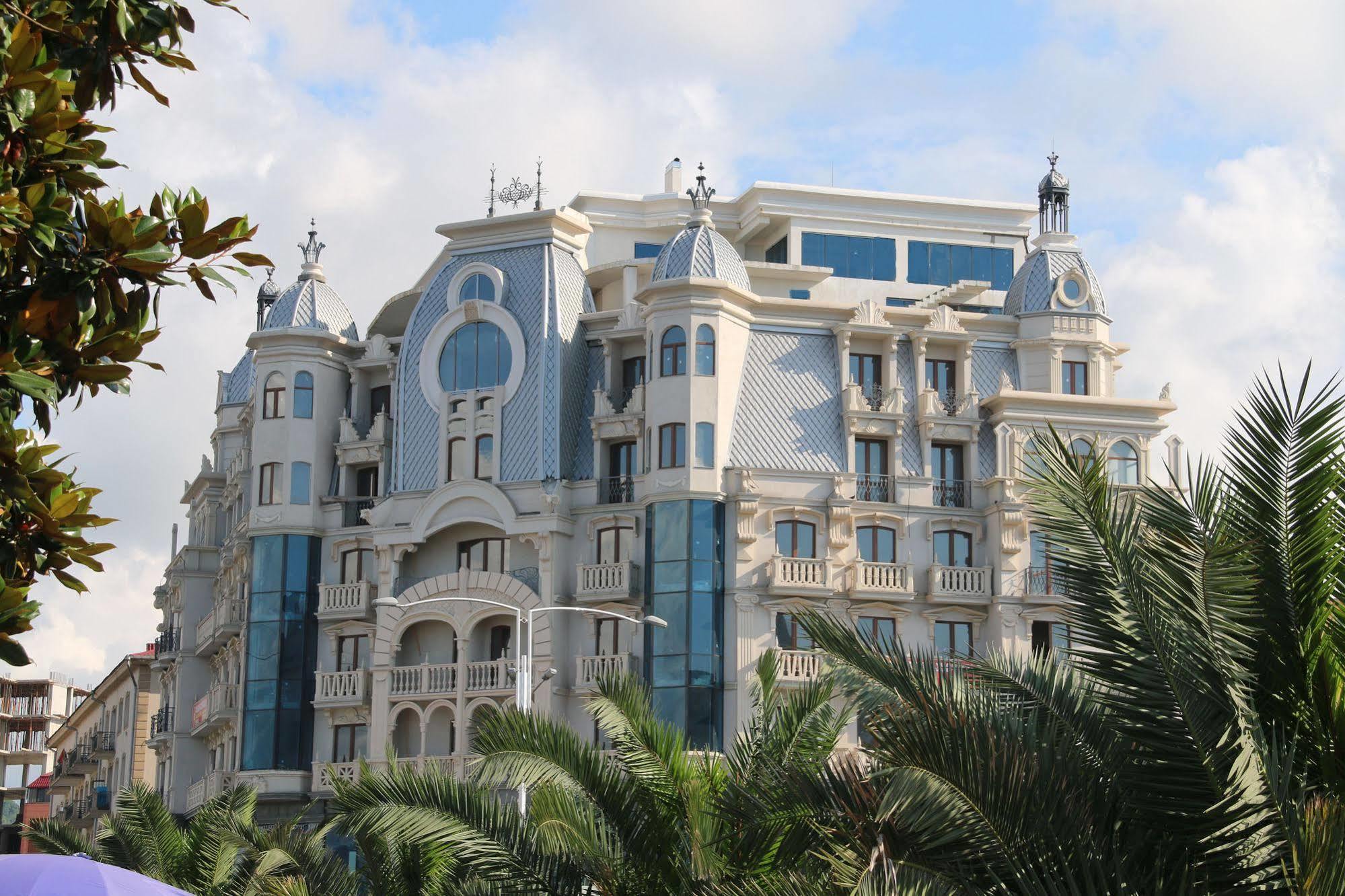Odisea Apart Hotel Batumi Ngoại thất bức ảnh